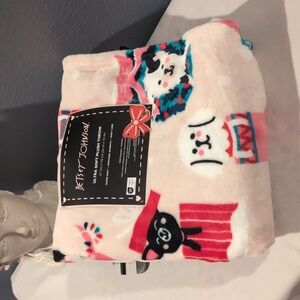 🆕 Puppy Christmas Throw ❄️ Betsey Johnson